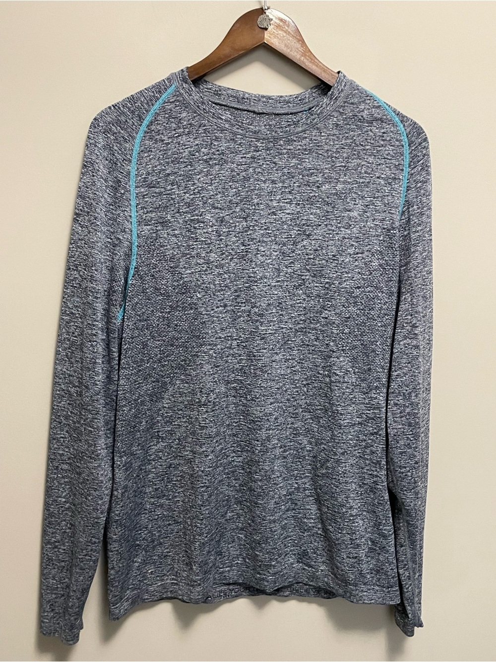 Lululemon Vent Tech Long Sleeve Shirt Men’s Small
